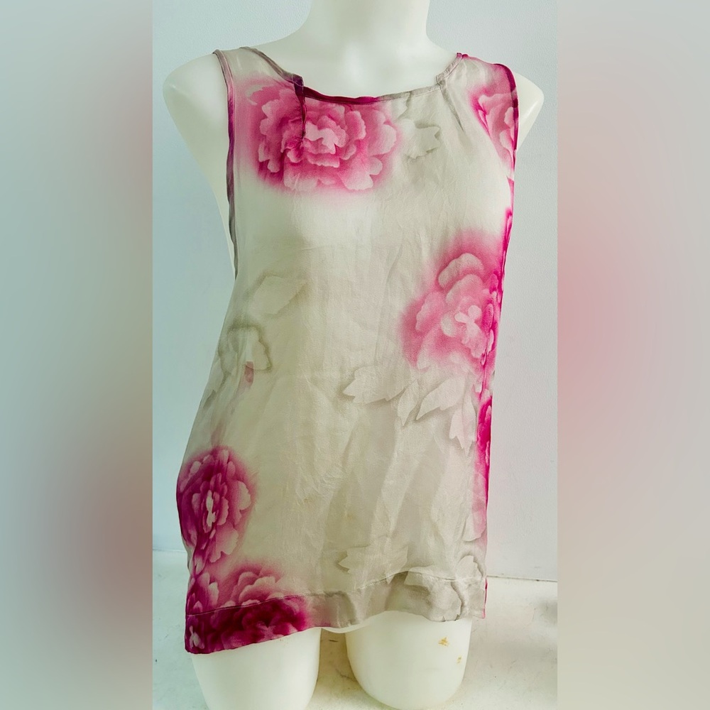 New with tags Dries Van Noten silk flower pink and Ivory top. Medium